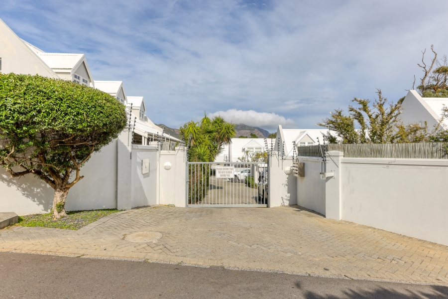 To Let 4 Bedroom Property for Rent in Scott Estate Western Cape